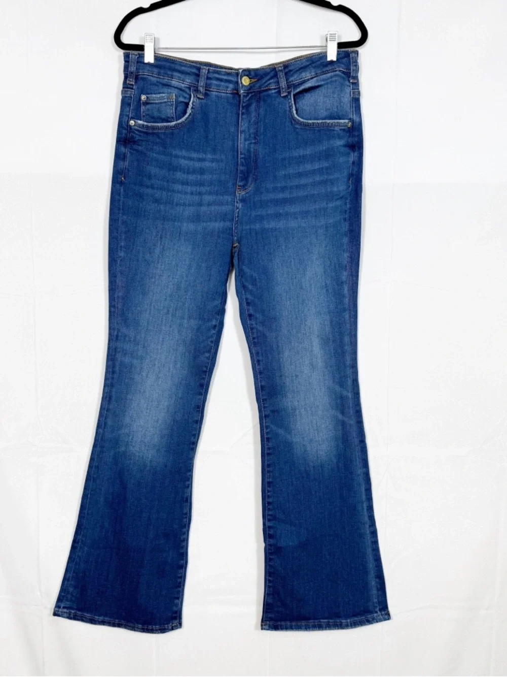 Pilcro X Anthropologie The Icon Flare Jeans Denim Medium Blue High Rise 70’s